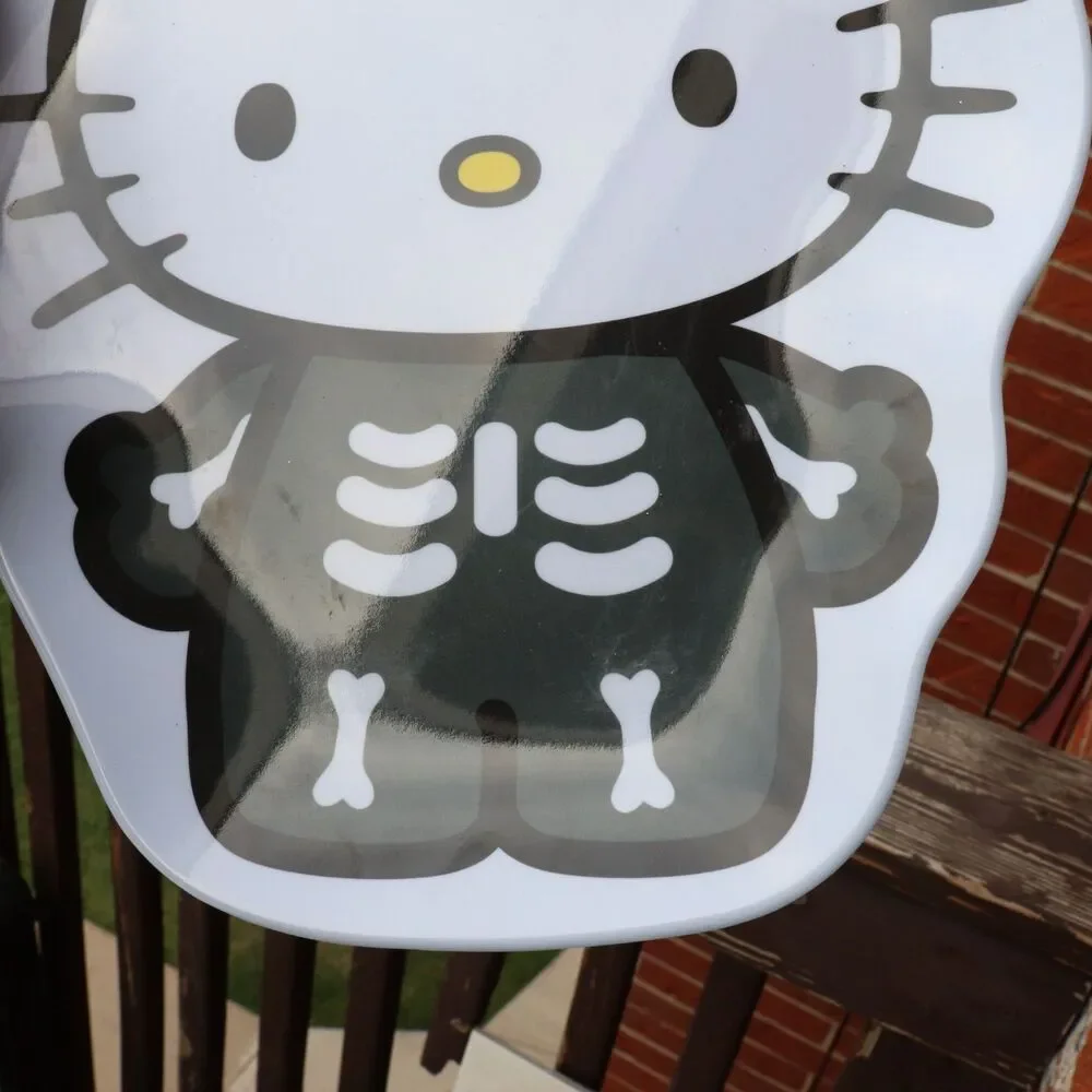 Hello Kitty Plastic Party Plates 3 Piece Halloween Skeleton